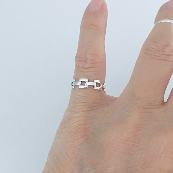 Sterling Silver Square Link Toe Ring, Silver Rings, Chain Links, Silver Band - Picture 3 of 13